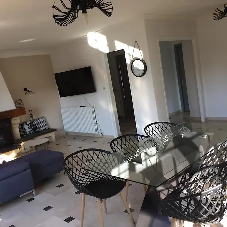 Lunel 250 M2 -axe Montpellier-grande Motte Villa