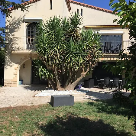 Villa Lunel 250 M2 -axe Montpellier-grande Motte Lunel (Herault)
