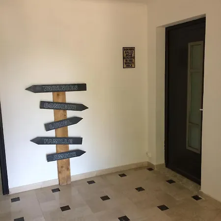 Villa Lunel 250 M2 -axe Montpellier-grande Motte