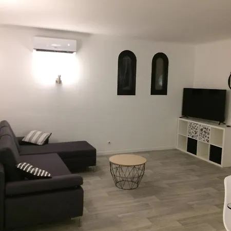 Lunel 250 M2 -axe Montpellier-grande Motte Villa