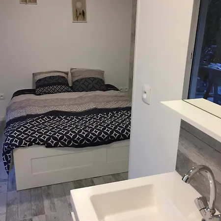 Lunel 250 M2 -axe Montpellier-grande Motte Villa