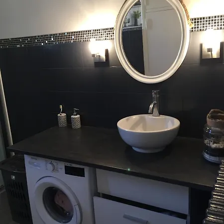 Vila 250 M2 -axe Montpellier-grande Motte